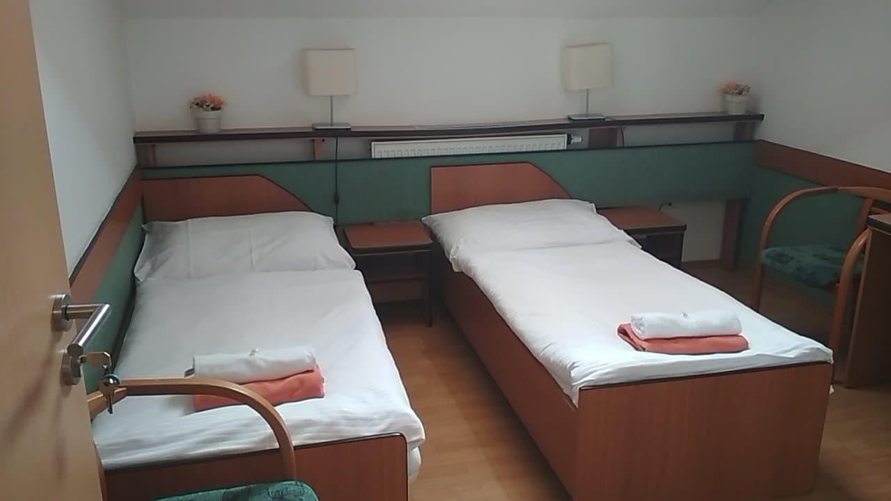 Hotel Le Café Pohořelice Buitenkant foto